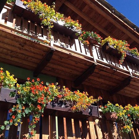 Hotel Meuble Gorret Breuil-Cervinia Exterior foto