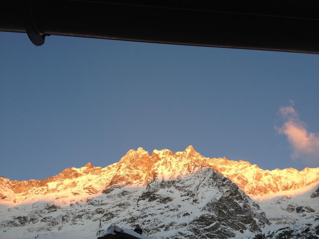 Hotel Meuble Gorret Breuil-Cervinia Zimmer foto