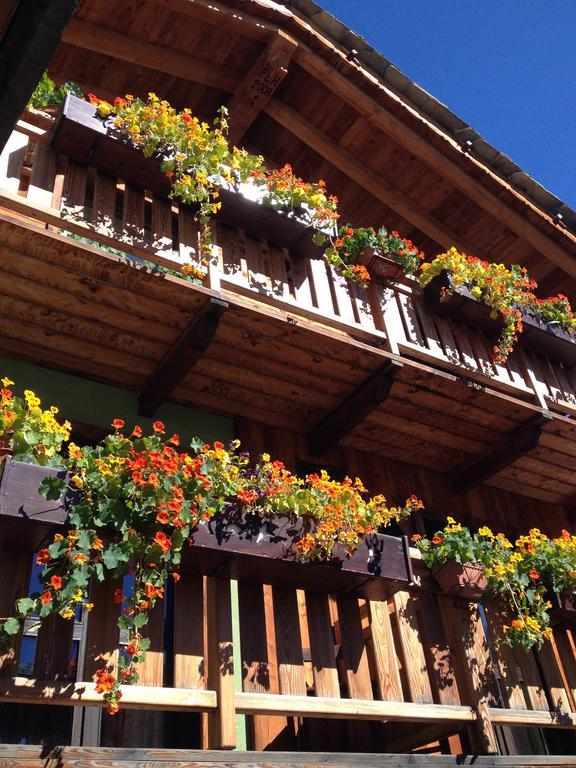 Hotel Meuble Gorret Breuil-Cervinia Exterior foto